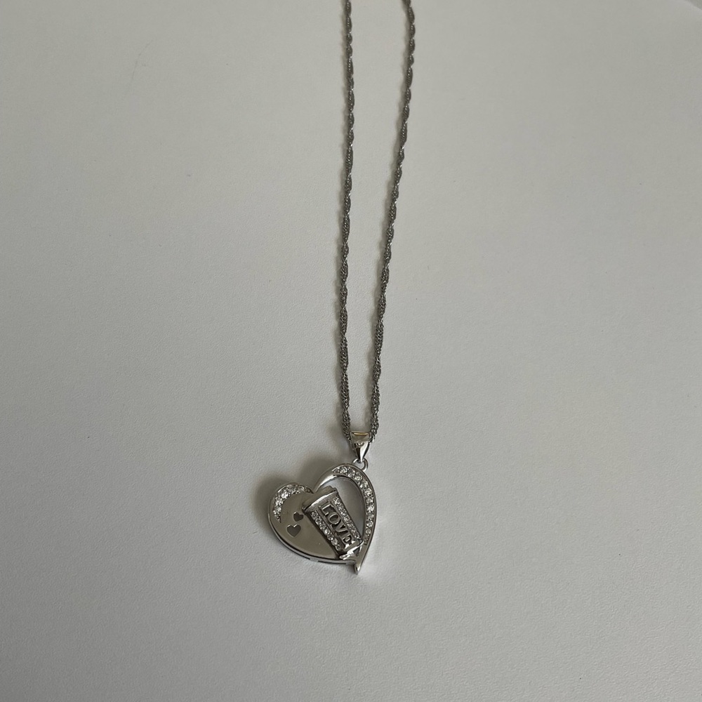Love necklace